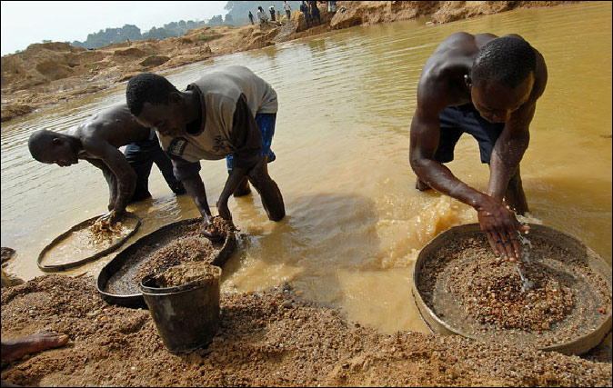 Os Diamantes de Sangue em Angola e Serra Leoa 💎💍💠