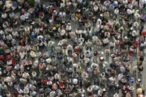 aglomerado de pessoas calcular densidade demografica